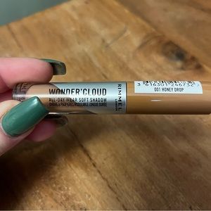 Rimmel WONDER'CLOUD EYESHADOW